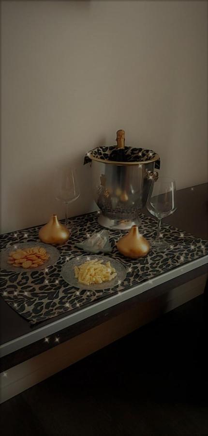 Hotel In - Lounge Room Cazzago  Zewnętrze zdjęcie
